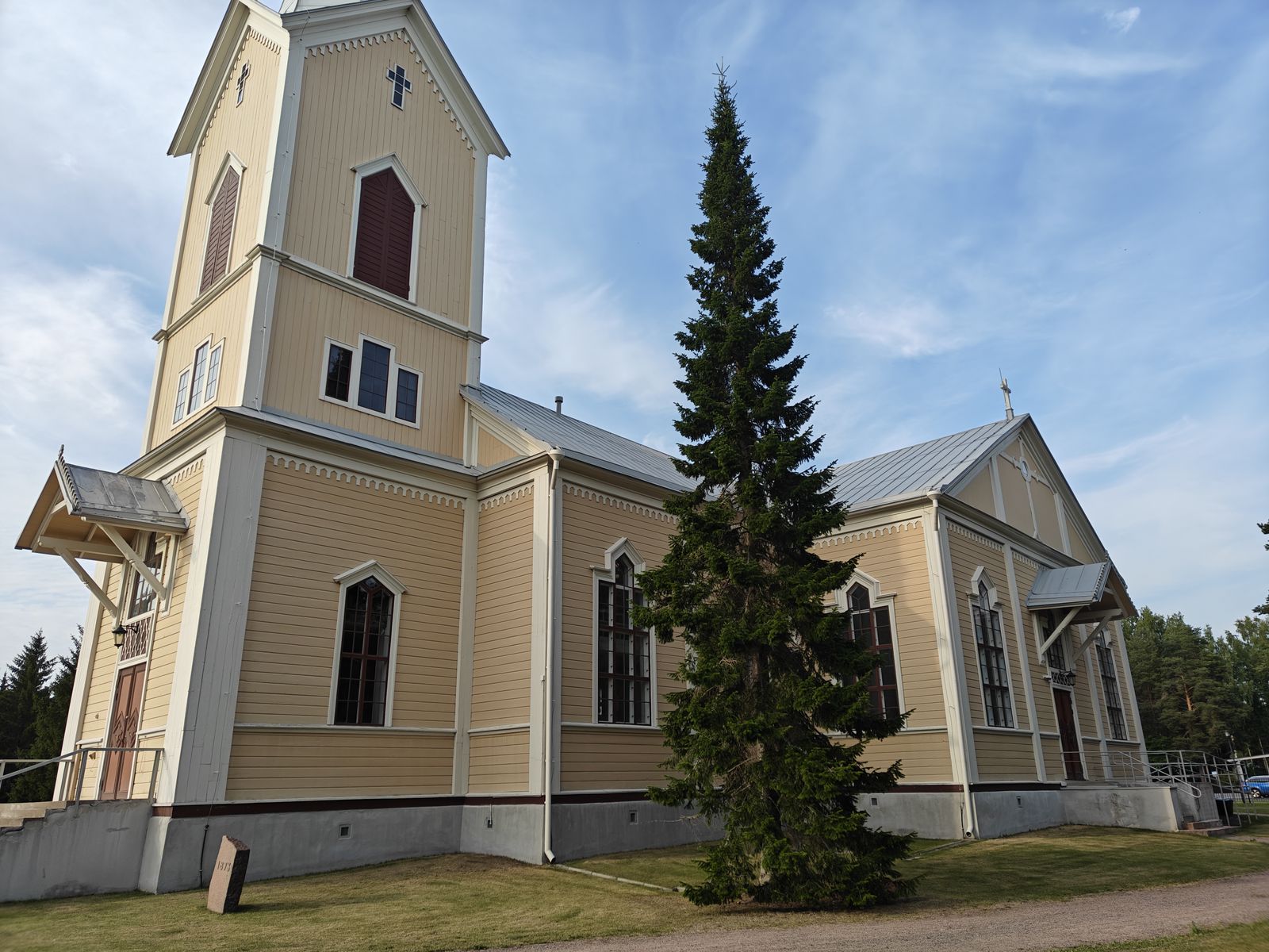 Tyrnävän kirkko peruskorjauksen toisen vaiheen jälkeen